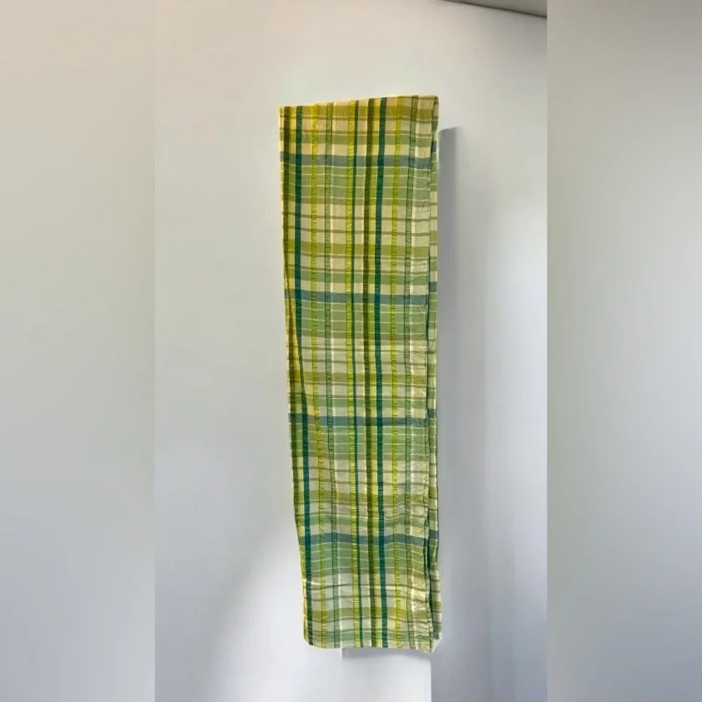 Crate & Barrel Garden Stripe Tablecloth 70x70